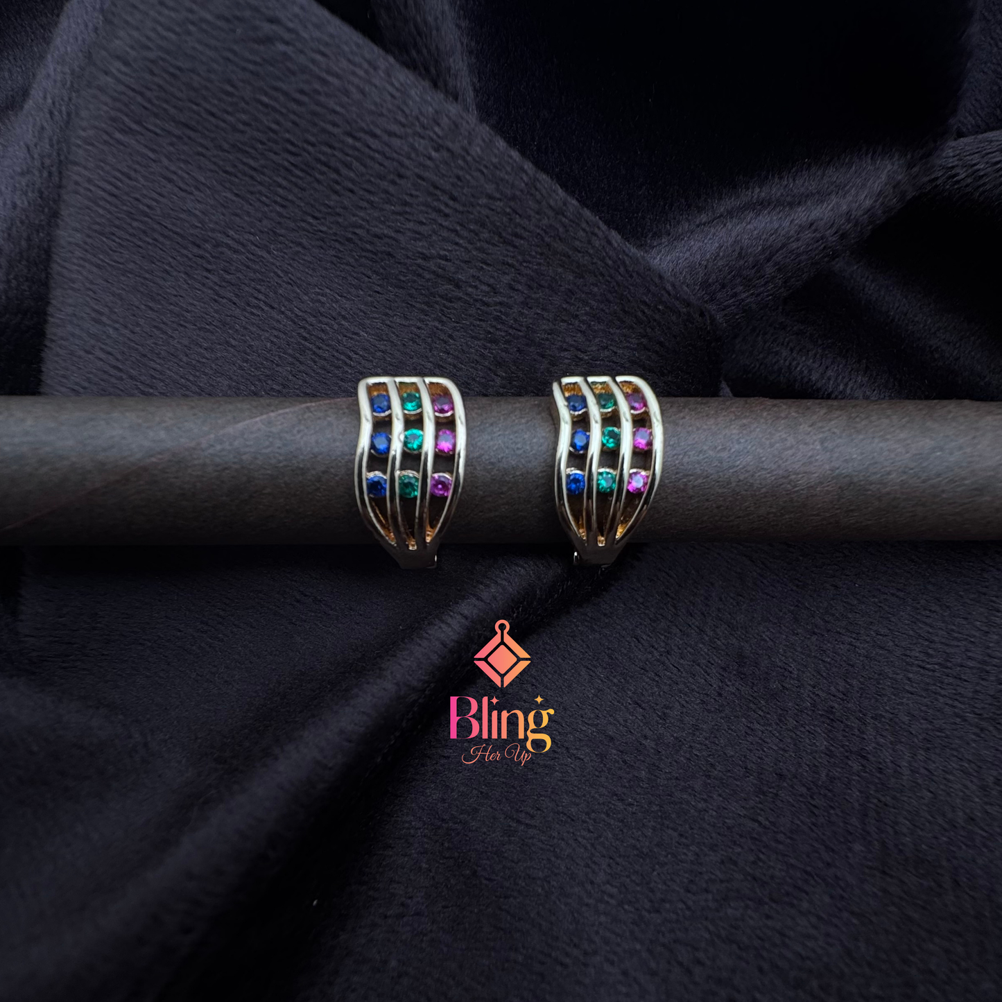 Tranquil Twist – Multicolor Mini Hoops