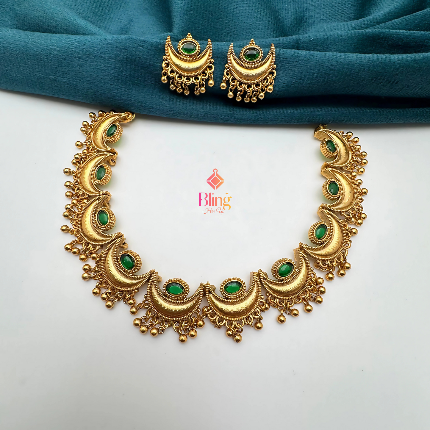 Chandrika Green Heritage Crescent Jewellery Set