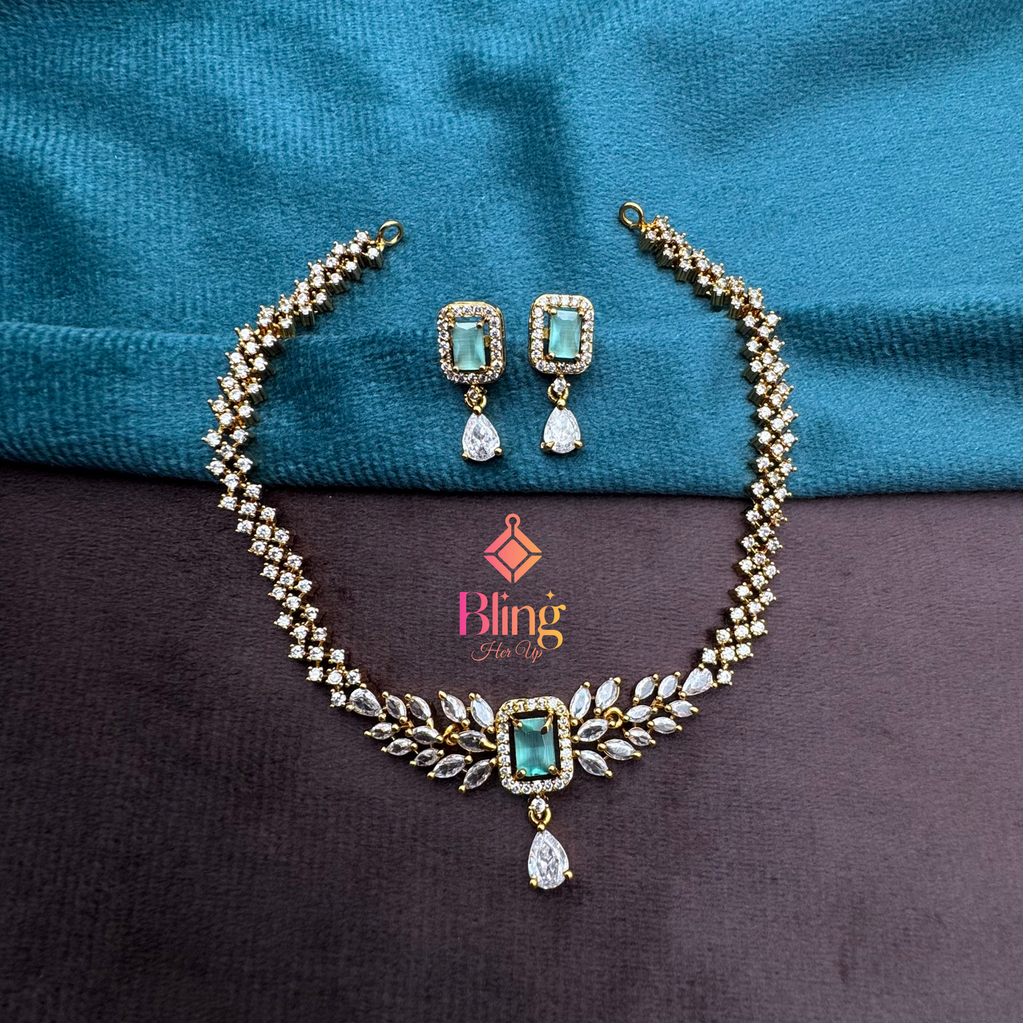 Green Stone Royal Marquise Necklace & Earrings