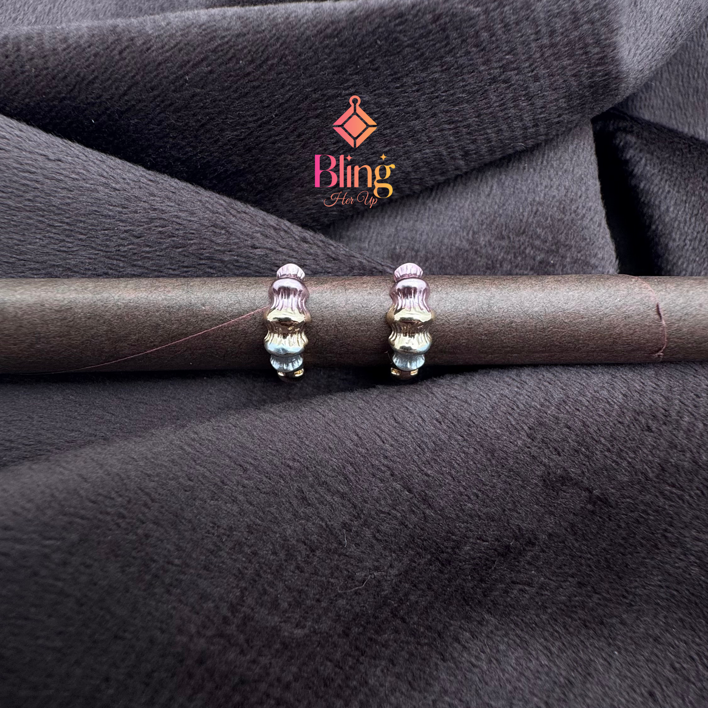 Tri-Tone Ripple Mini Hoops