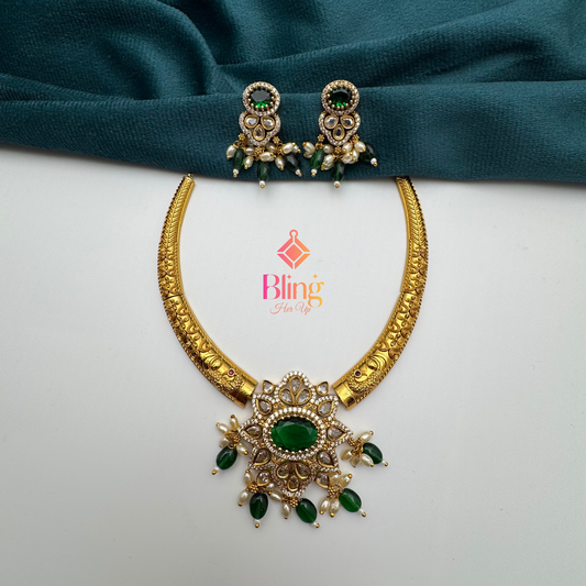 Antique Kundan Choker Set with Green & Pearl Drops