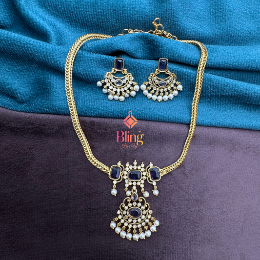 Royal Polki Pendant Set with Pearl Detailing